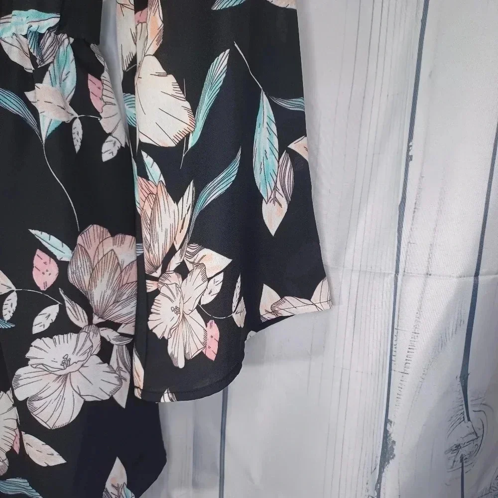 Decree bell sleeve boho floral tie front romper